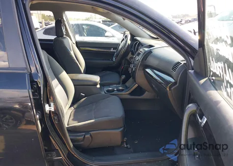 2011 Kia Sorento Lx из США, поврежденный, VIN 5XYKT3A18BG108761